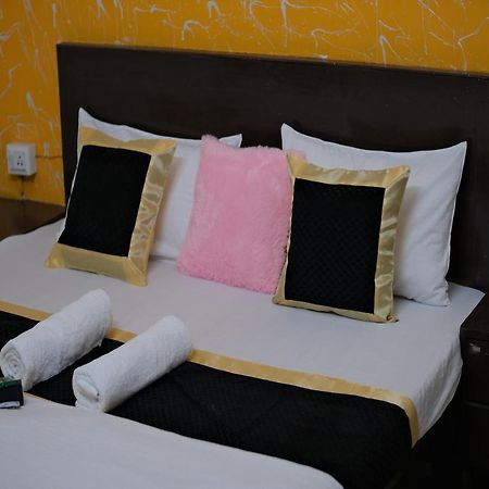 Travel Monkey Hostel Agra  Exterior photo