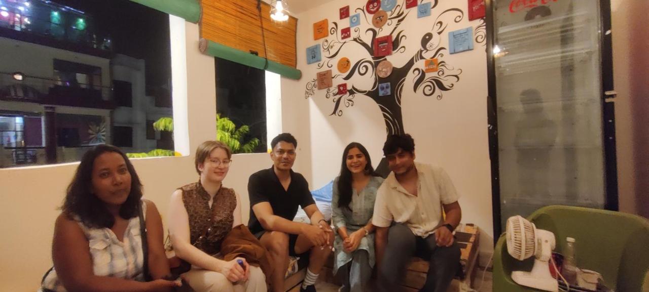 Travel Monkey Hostel Agra  Exterior photo