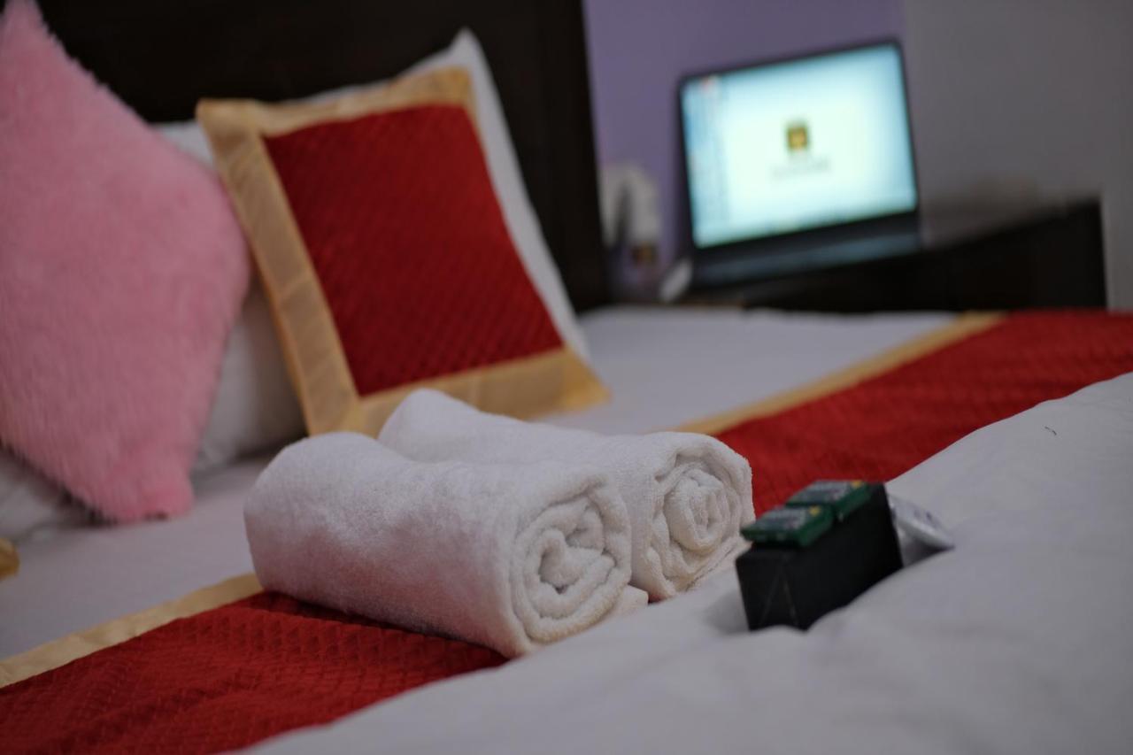 Travel Monkey Hostel Agra  Exterior photo