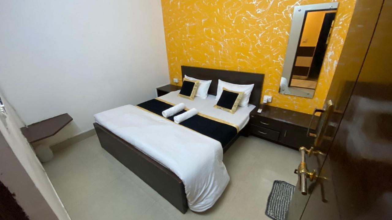 Travel Monkey Hostel Agra  Exterior photo