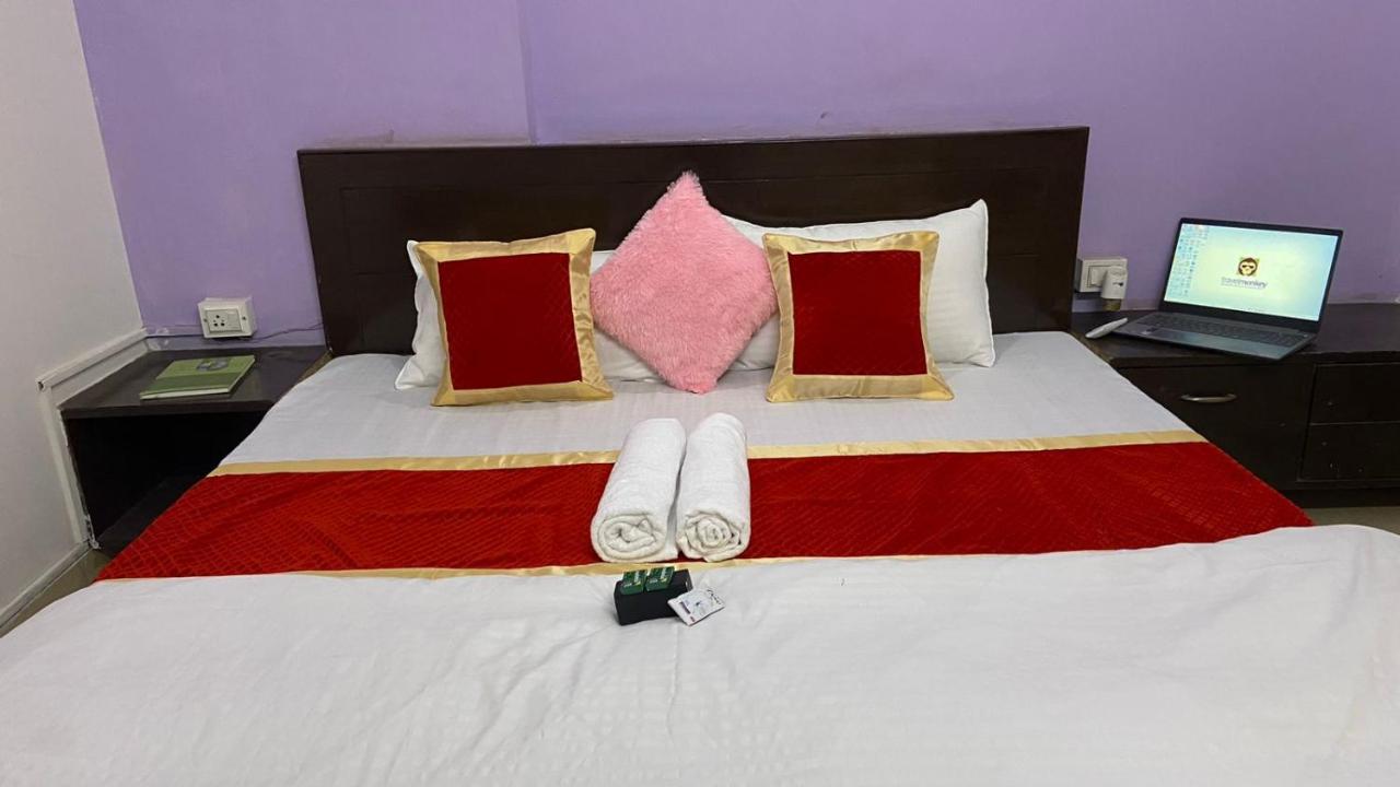 Travel Monkey Hostel Agra  Exterior photo