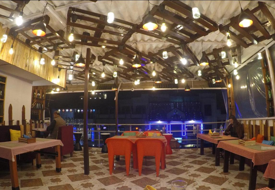 Travel Monkey Hostel Agra  Exterior photo